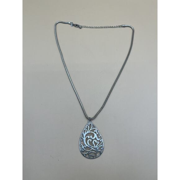 Lot Of 5 Necklaces RMN Avon Express Faux Pearl Gold Tone - Picture 9 of 11